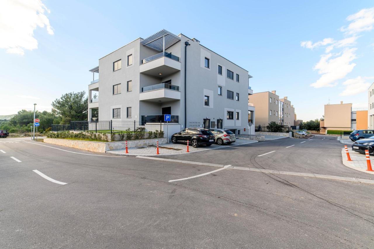 Apartamento Apartman Ivana Šibenik Exterior foto